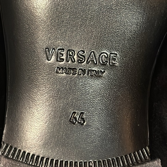 Versace Shoes - Picture 8 of 10